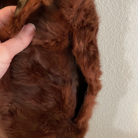 Beautiful Vintage Fur Stole with Pockets - Picture 8 of 9